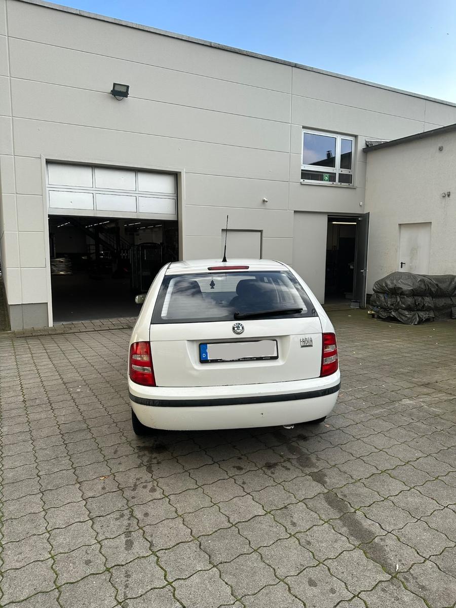 Skoda Fabia 2004 — photo 5