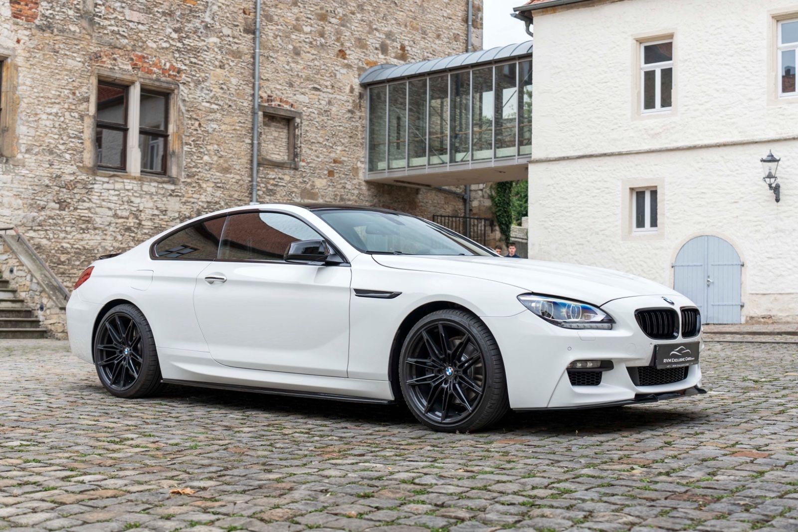 Fahrzeugabbildung BMW 640I M-SPORT B&O HUD KAM NAV ALC CARBON