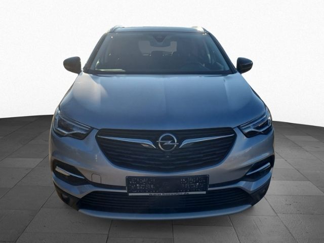 Fahrzeugabbildung Opel Grandland X 1.6 l LED SHZ KEYLESS NAVI 360-KAMER