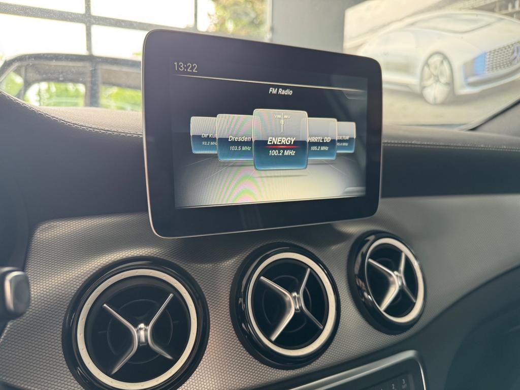 Mercedes-Benz A 220