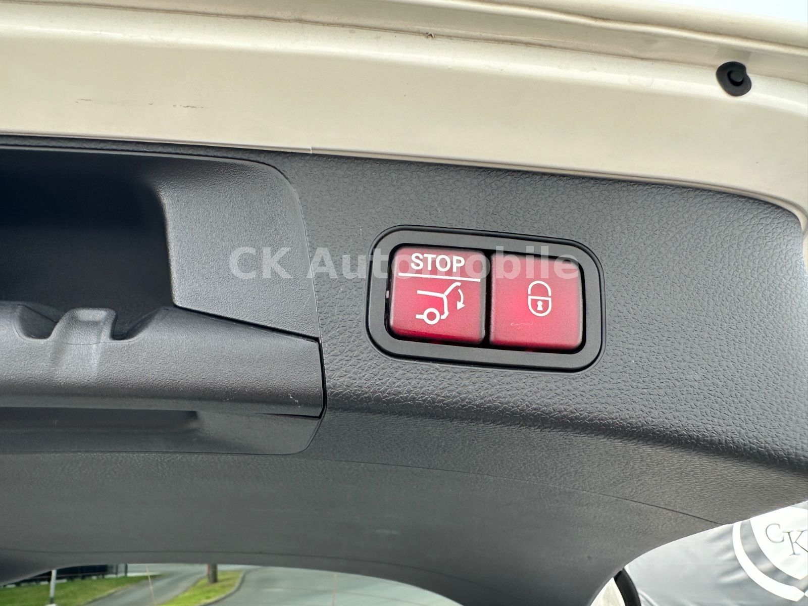 Fahrzeugabbildung Mercedes-Benz C300d T 4Matic Avantgarde/Burmeste/Navi/LED/360°