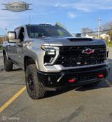 Chevrolet 2500 USA 6.6 duramax ZR2 - Duramax mit Diesel-Antrieb