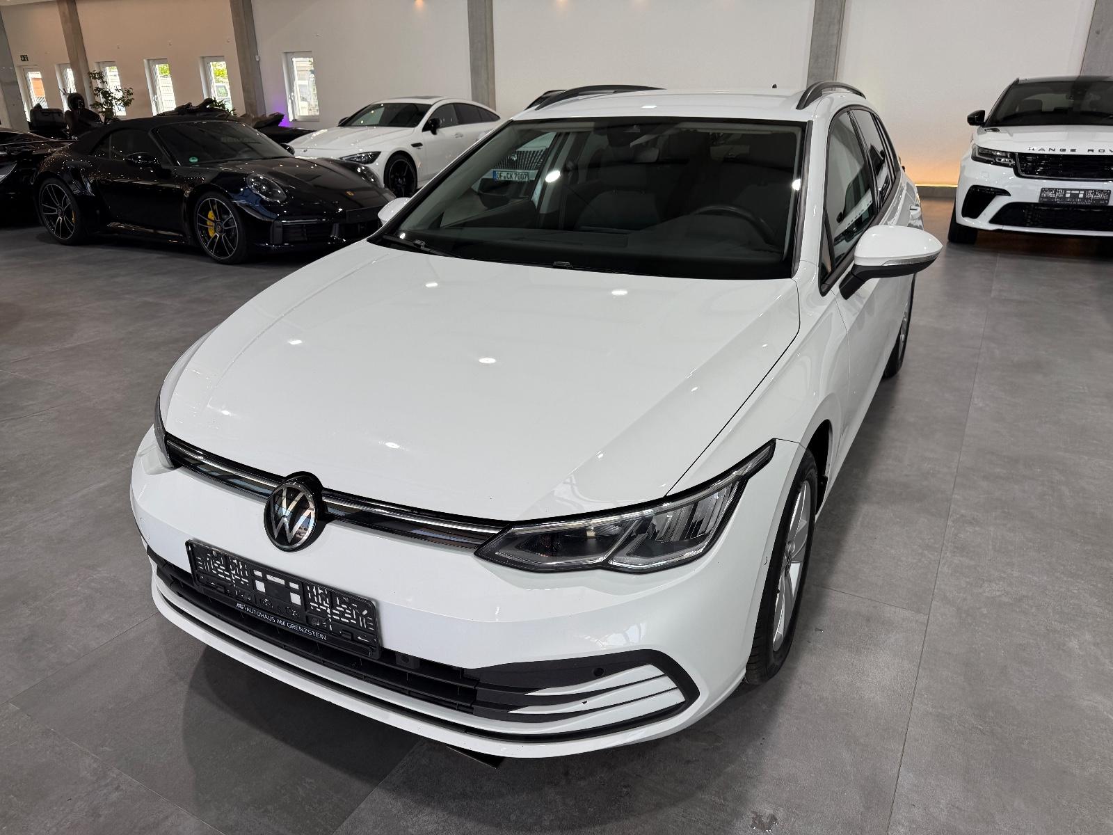 Volkswagen Golf VIII Variant Life*LED*AHK*LkHz*Ambiente*App