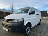 Volkswagen T5 Transporter Kasten-Kombi 1.HAND/Sauber/5Sitze - VW T5 Transporter Gebrauchtwagen in Stuttgart