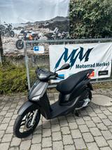 Piaggio Liberty 50/125 E+ Sport inkl. Topcase & 4 J.GA - PIAGGIO LIBERTY 50 4T