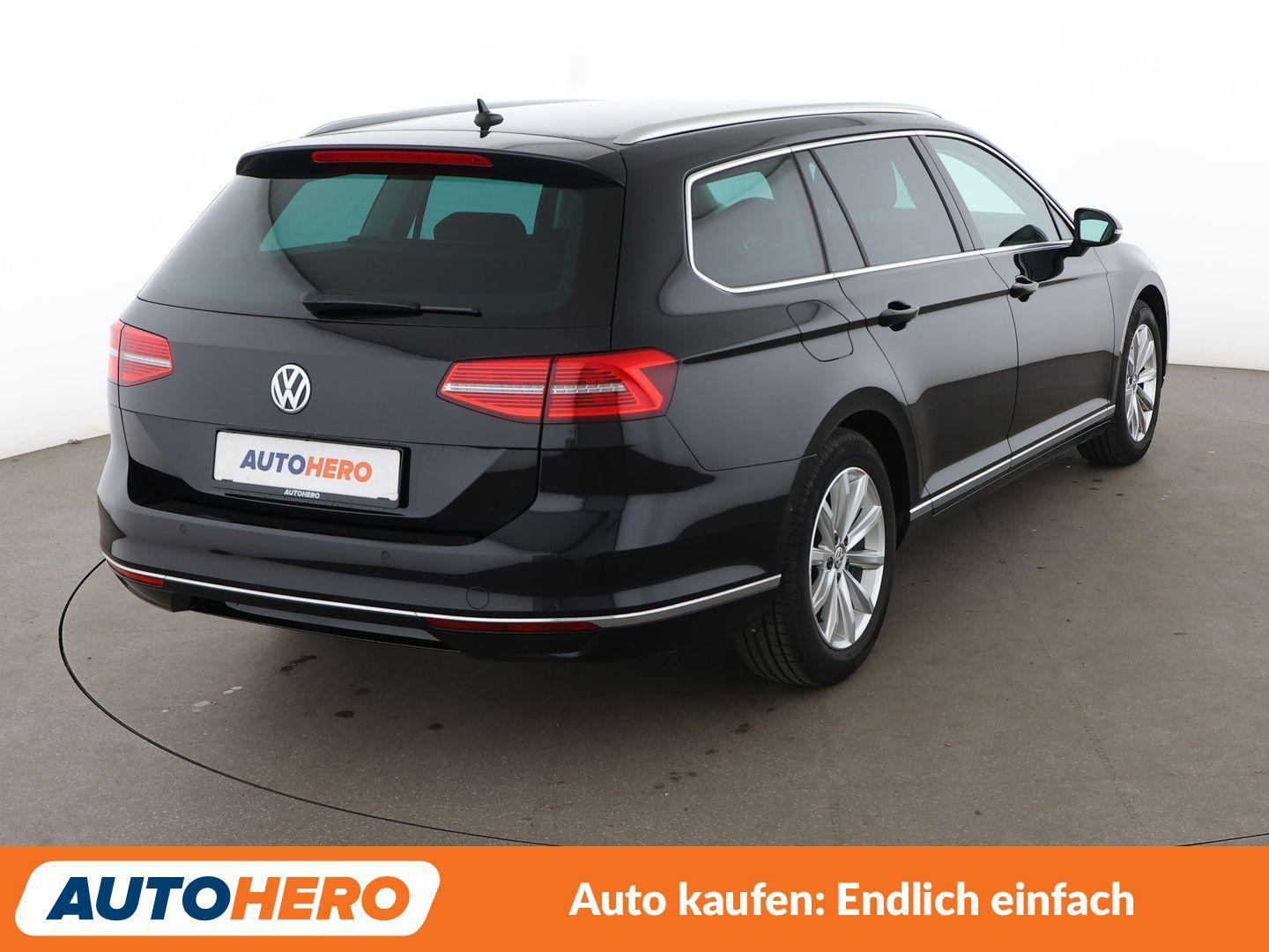 Volkswagen Passat 1.5 TSI ACT Highline Aut.*NAVI*LED*PDC*