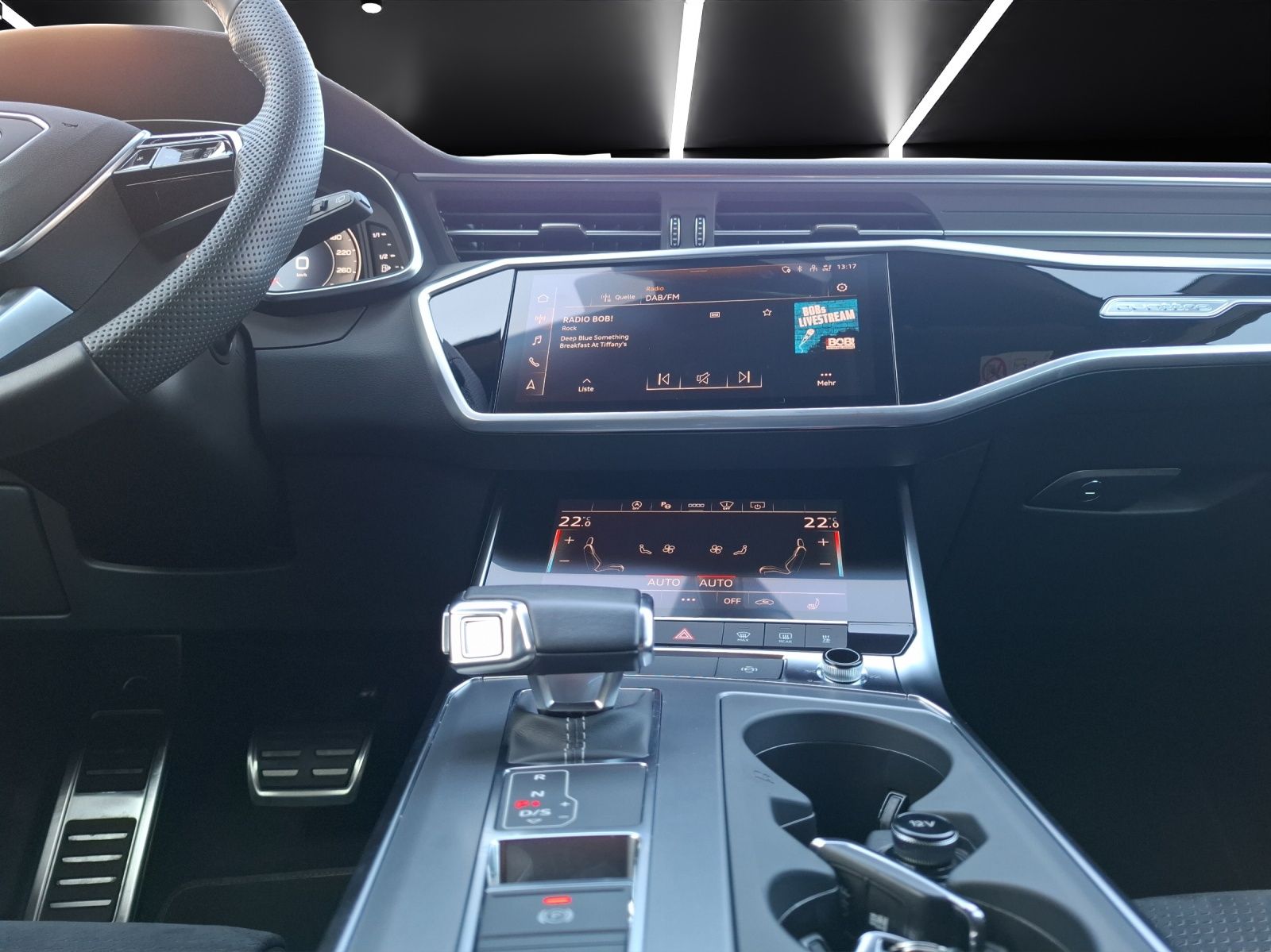 Fahrzeugabbildung Audi A6 Avant 45 TFSI sport quattro S-tronic STH LED