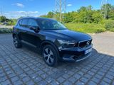 Volvo XC40 D3 Momentum Pro m. Garantie + Unfallfrei - Volvo in Troisdorf