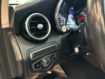 Mercedes-Benz C 200 C Limousine CGI *Avantgarde*Navi*Shz*9G*