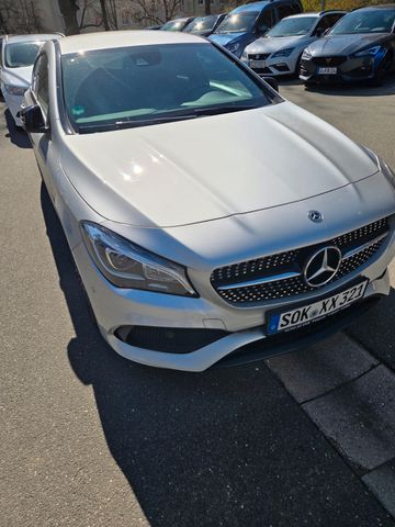MERCEDES-BENZ CLA 200 Shooting Brake CLA 200 AMG Line Shoo...