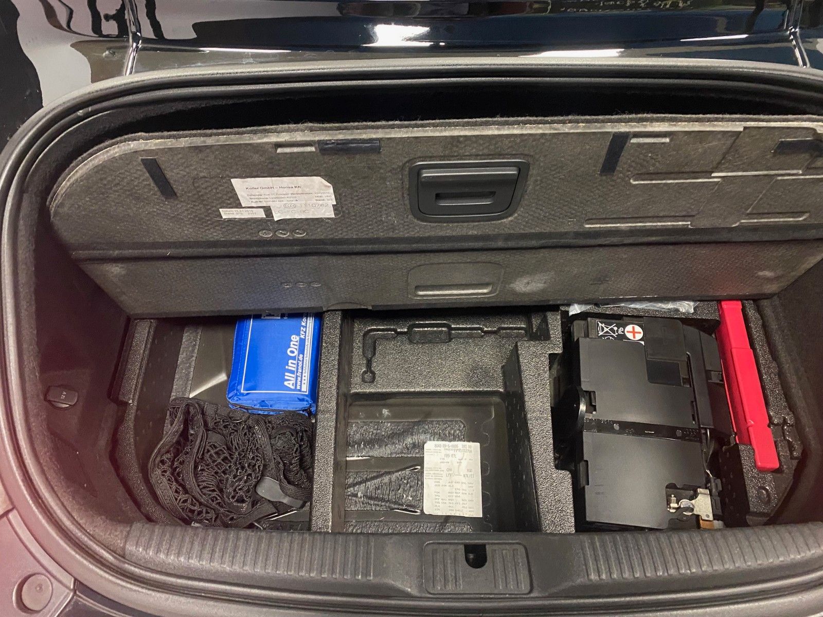 Fahrzeugabbildung Audi TT S-Line Roadster 2.0 TFSI S tronic quattro+19"