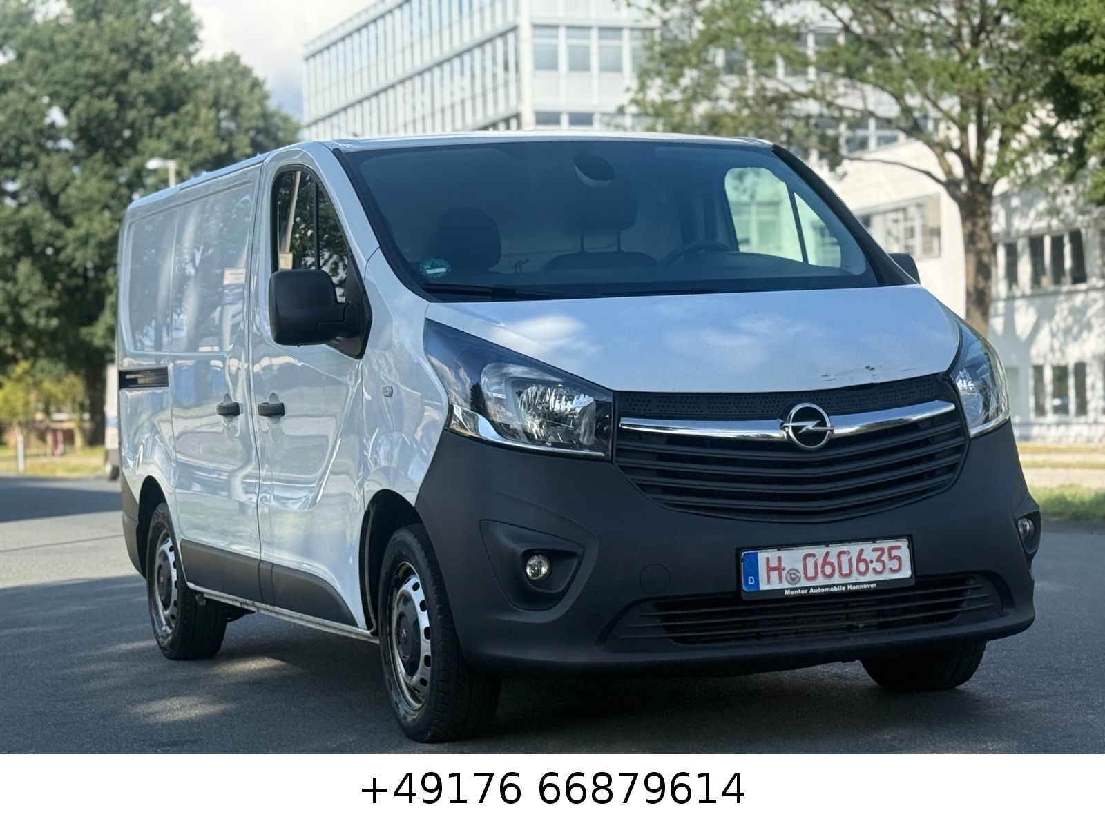 Opel Vivaro - 1