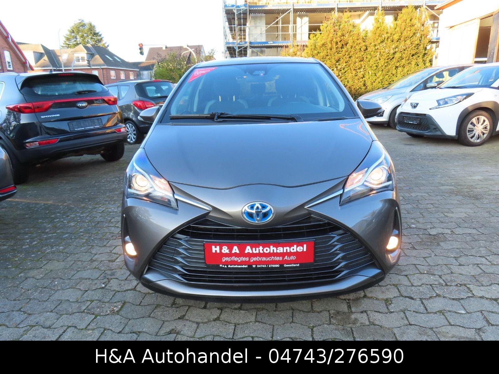 Toyota Yaris Hybrid Y20 Club