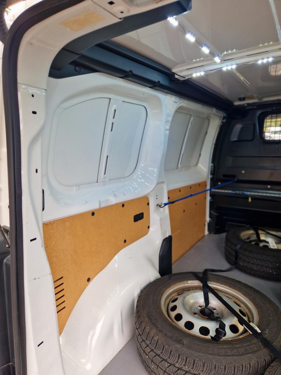 Toyota Proace L1 Kasten Meister PDC V+H Kamera Navi