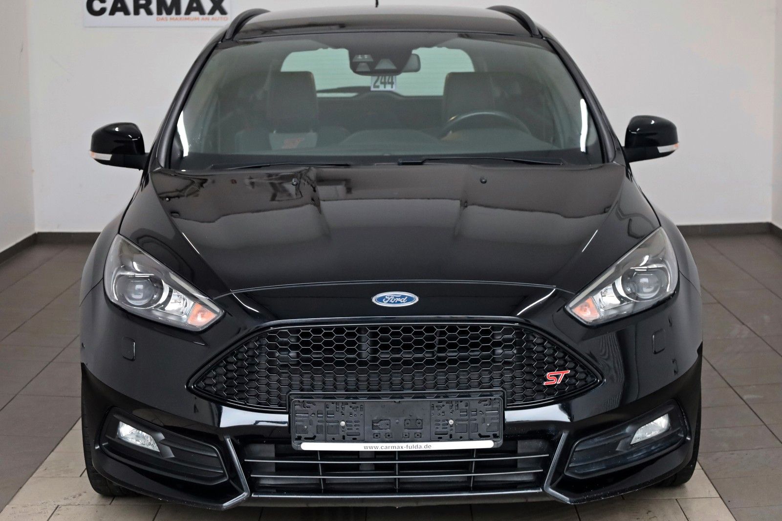 Fahrzeugabbildung Ford Focus Turnier ST Leder,Navi,Xenon,SH,PDC,SR+WR