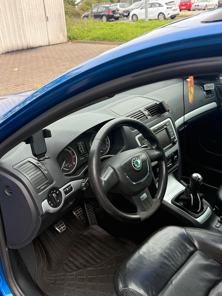 Skoda Octavia 2010 — photo 15