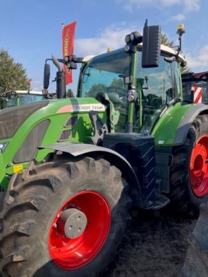 Fendt 724 Vario S4 ProfiPlus