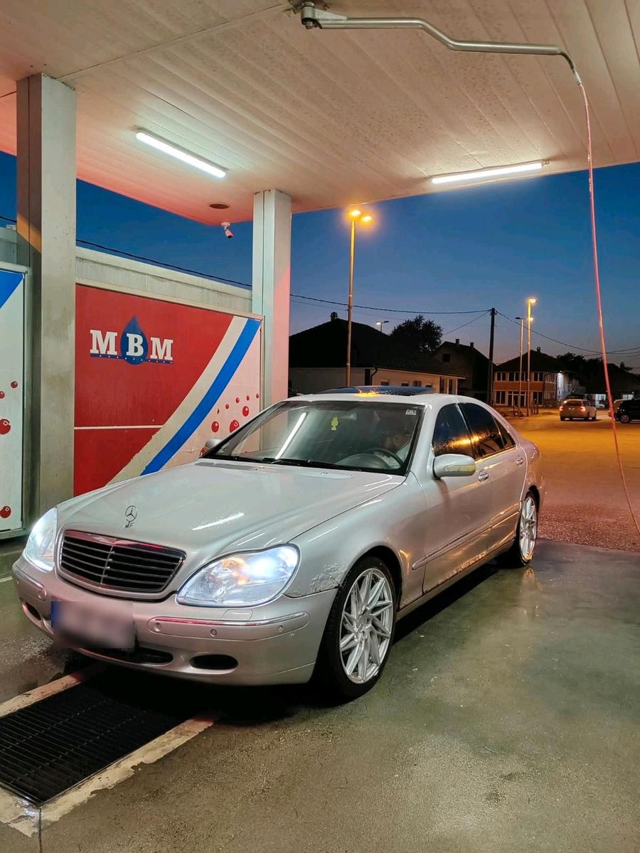 Mercedes-Benz S 320