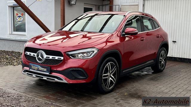 Mercedes-Benz GLA 200 GLA Progressive LED Kam Navi Widescreen