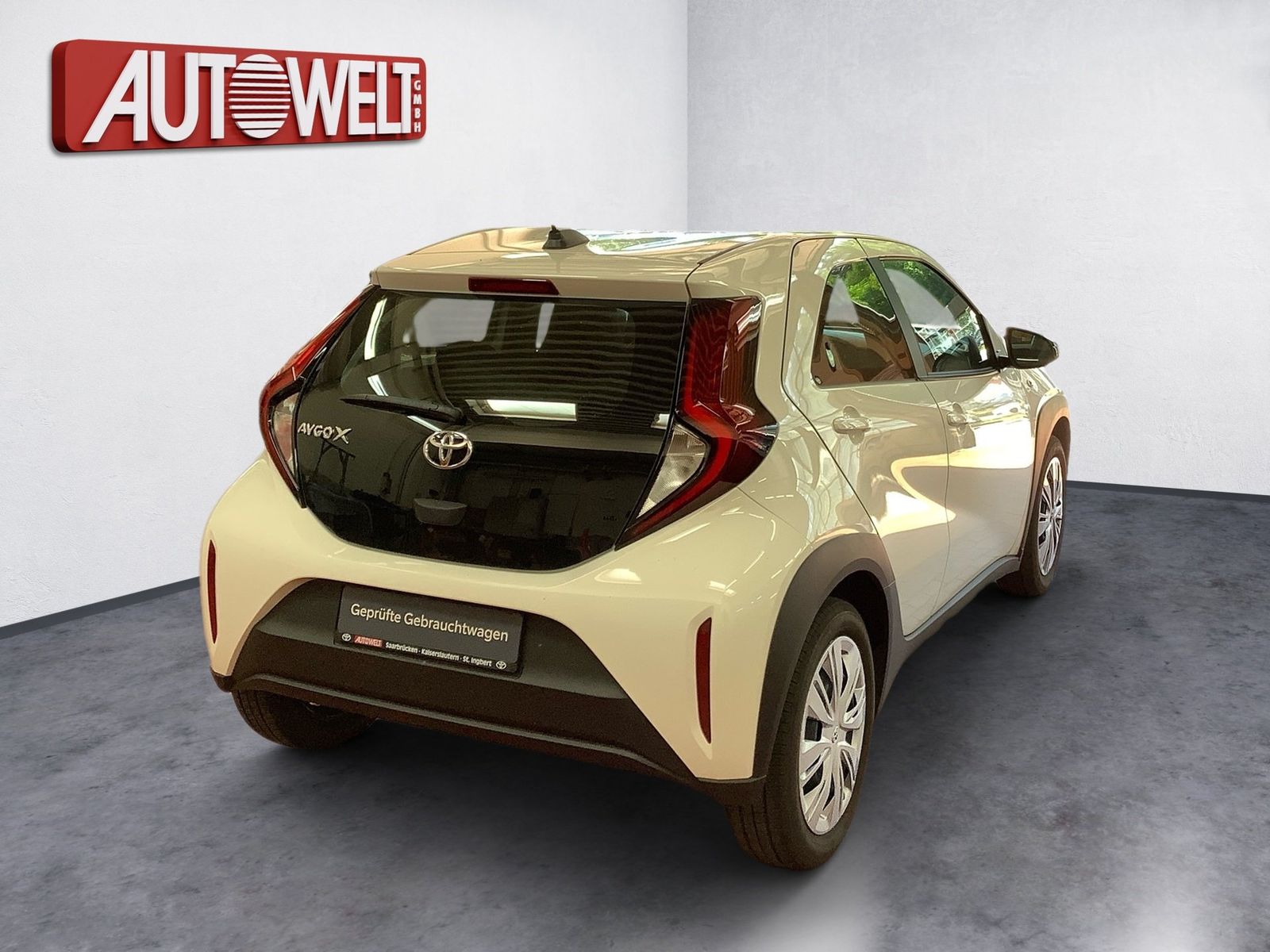 Fahrzeugabbildung Toyota Aygo X 1.0 Business Edition Navi,SHZ,SoundSys,AC