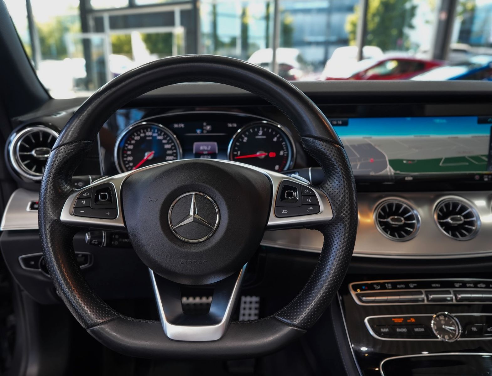 Mercedes-Benz E 220 d Cabrio*AMG-LINE*LEDER*MULTIBEAM*COMAND* foto 16