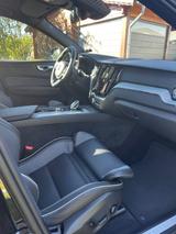 Volvo XC60 B5 AWD Plus Black Edition Auto Plus Bla... - Volvo XC60 Black Gebrauchtwagen