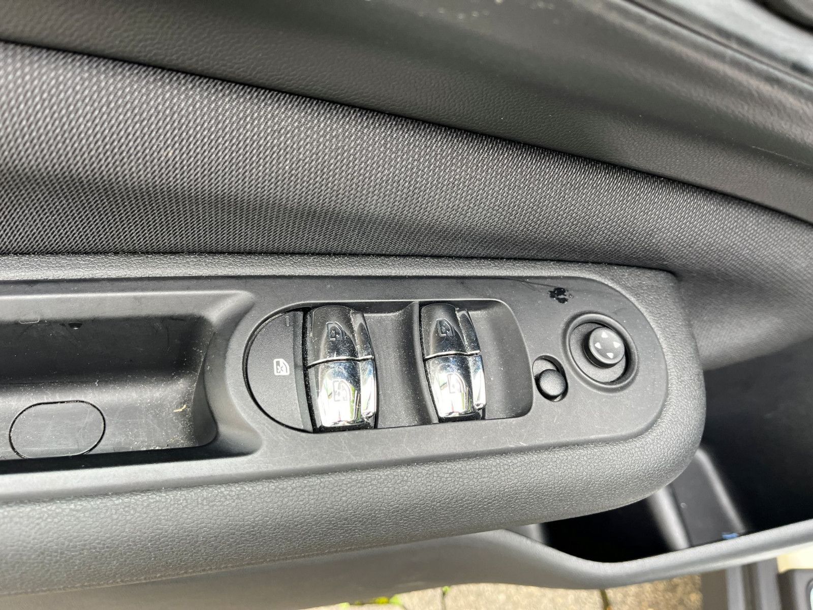 Fahrzeugabbildung MINI COOPER Clubman NAVI SHZ PDC ALU
