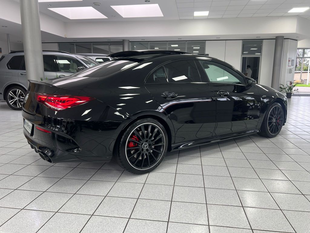 Mercedes-Benz CLA 35 AMG 4Matic*LED*PANO*BURMESTER*MBUX*KAM*