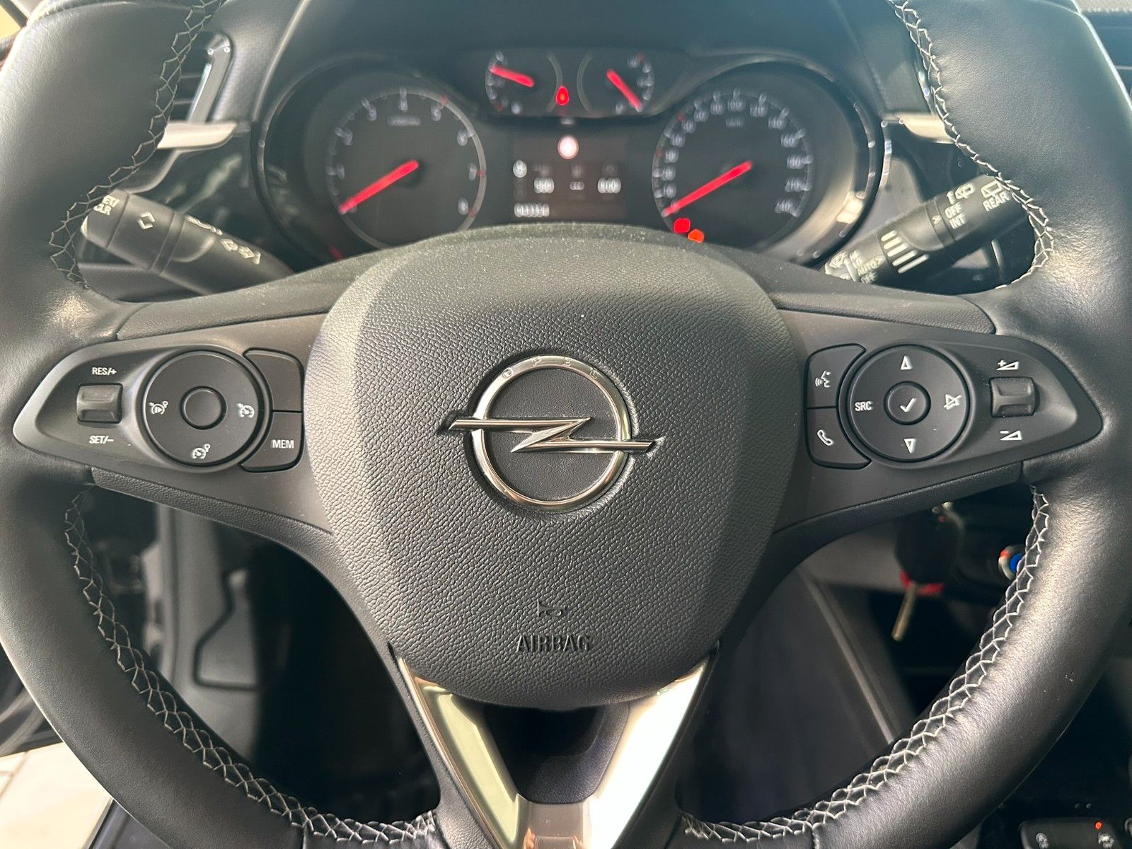 Fahrzeugabbildung Opel Corsa F Edition 1.5TD NAVI/PDC/R´CAM/ALU/TEMPO