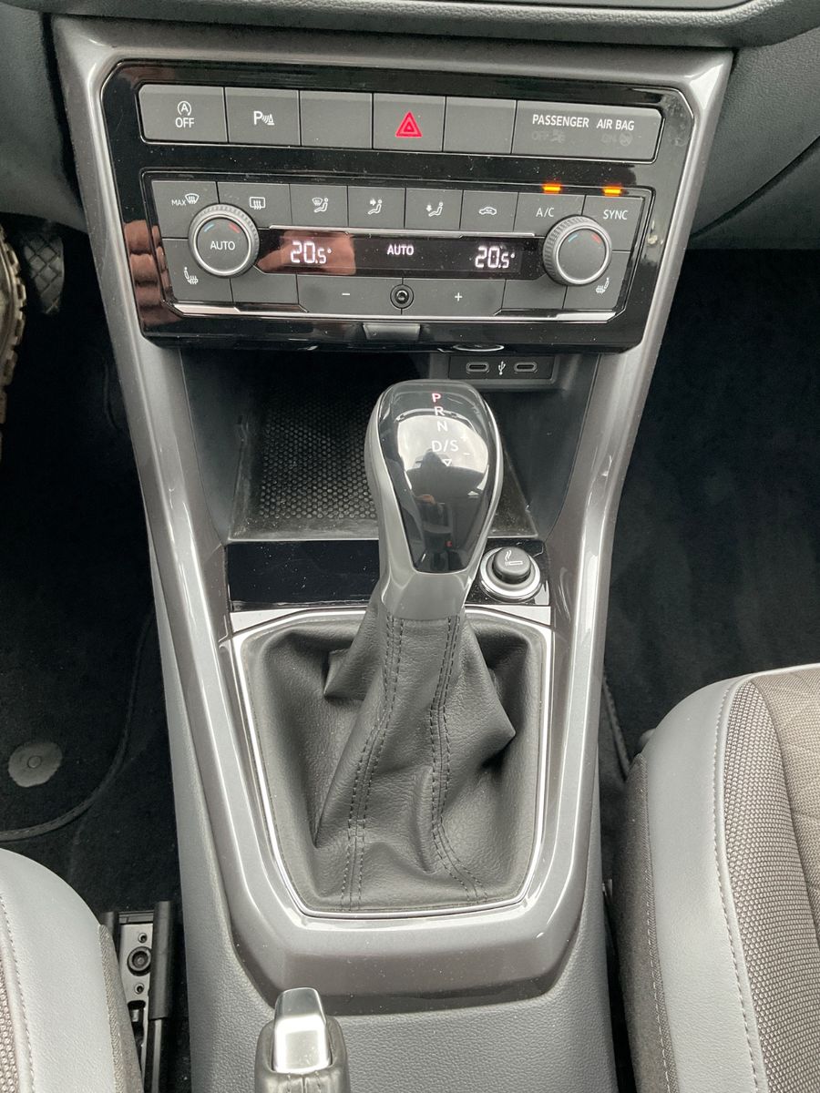Fahrzeugabbildung Volkswagen T-Cross 1.0 TSI DSG Style,Navi,Kamera,ACC