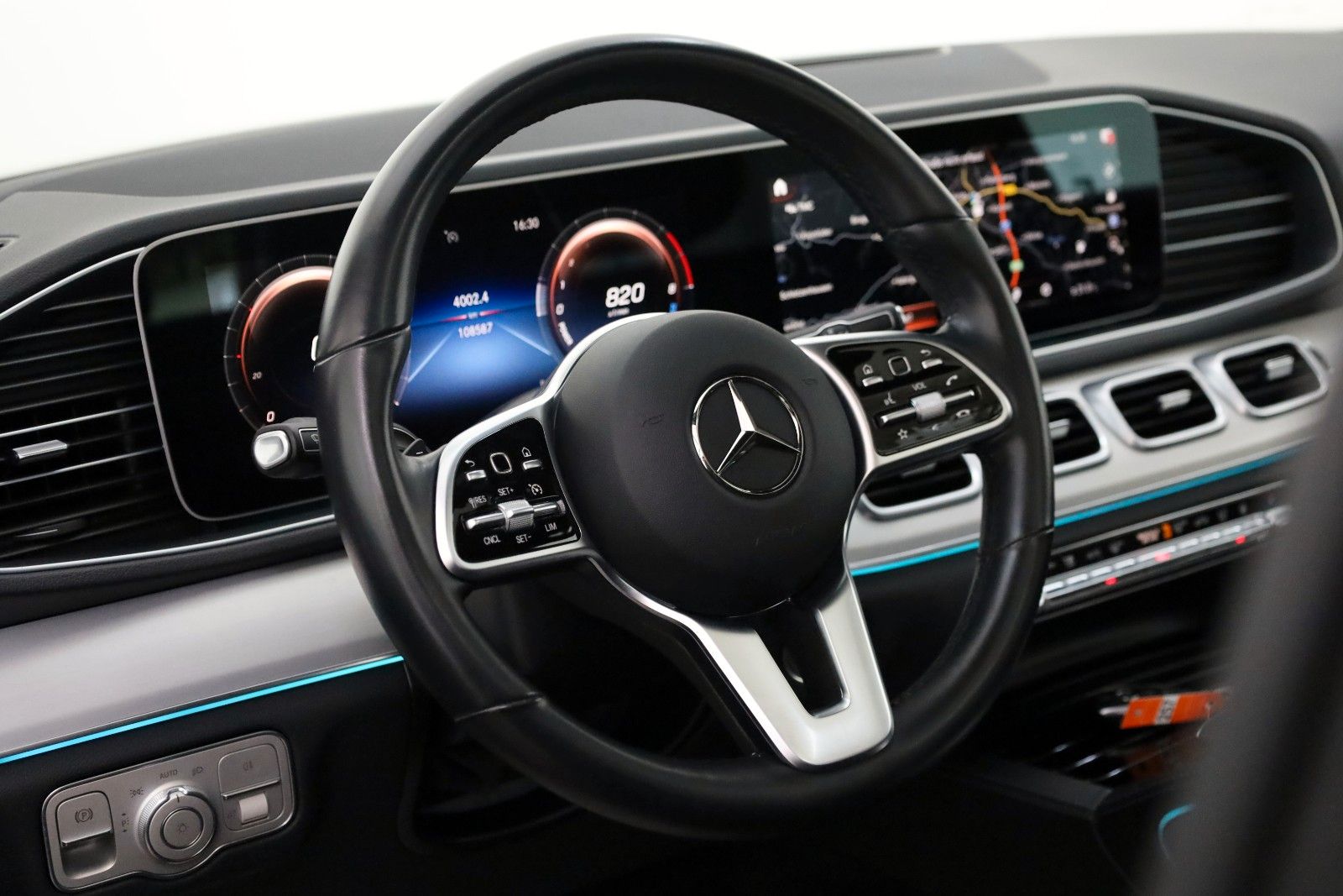 Fahrzeugabbildung Mercedes-Benz GLE 350 e 4M,360°Kamera,Burmester,Panorama