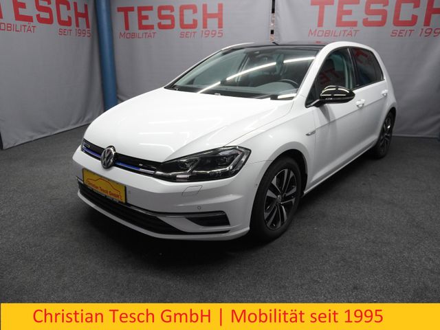 Volkswagen Golf VII 1.5 IQ.DRIVE/NAVI/PANO/KAMERA/