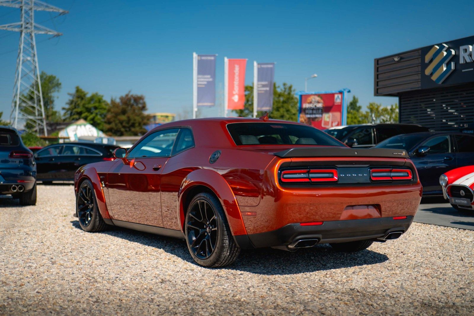 Fahrzeugabbildung Dodge Challenger 6.4 V8 SRT 392 R/T SCAT PACK WIDEBODY