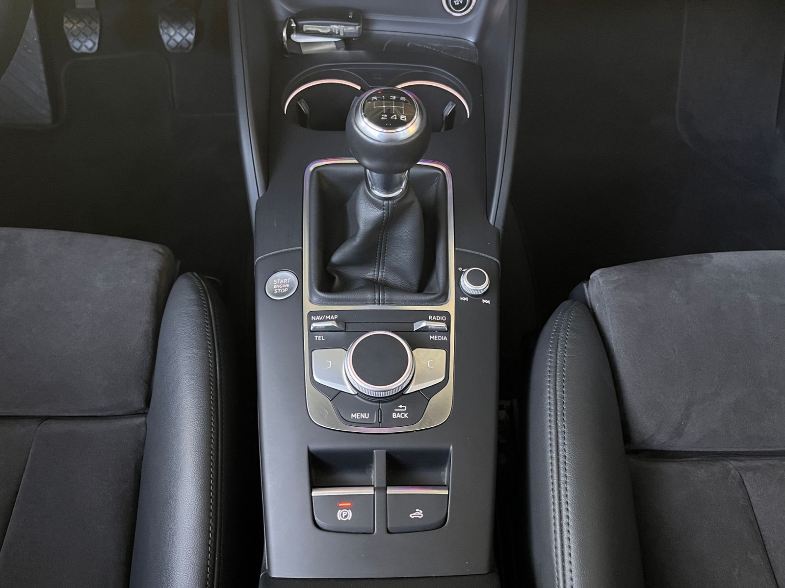 Fahrzeugabbildung Audi A3 Cabriolet 35 TFSI S-Line LED NAVI SHZ