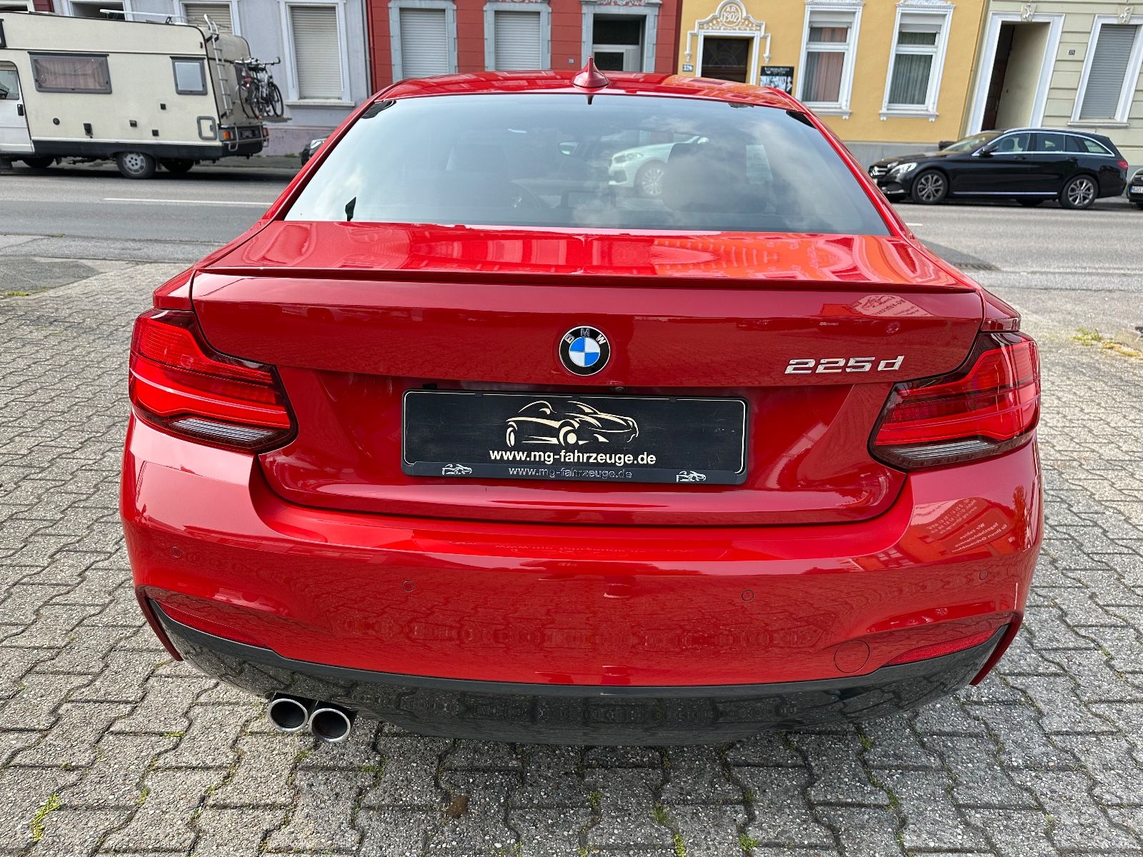 Fahrzeugabbildung BMW 225  2 Coupe 225 d M Sport NAVI LED KAMERA VOLL