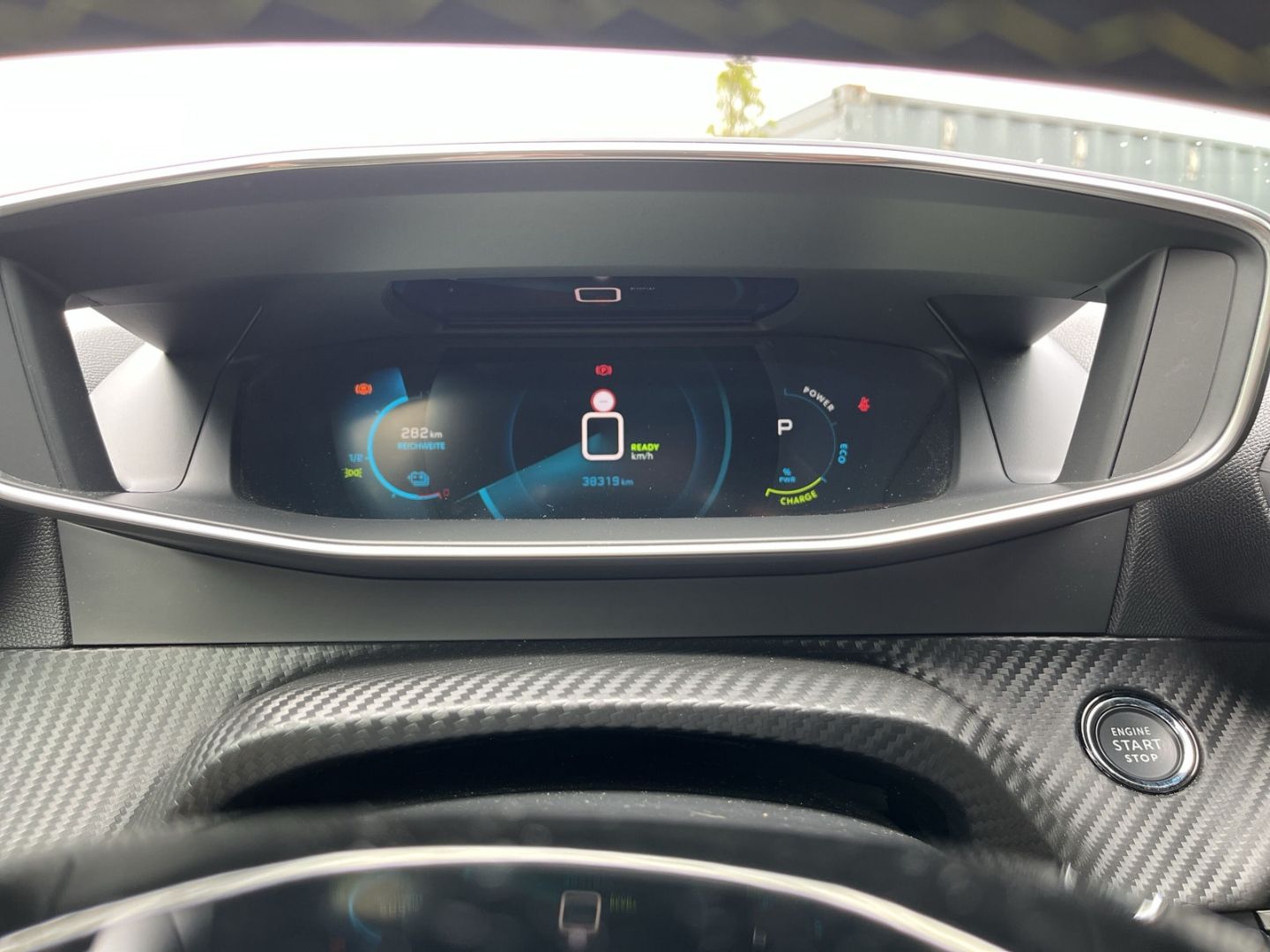 Fahrzeugabbildung Peugeot 208 GT Pack Elekto 136 Navi LED ACC CarPlay SHZ