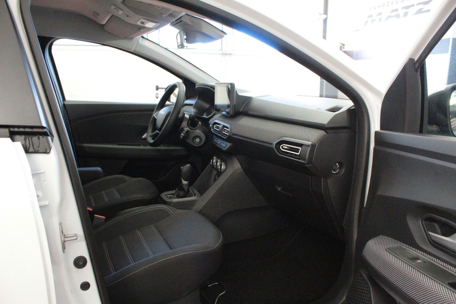 Fahrzeugabbildung Dacia Sandero TCe 90 auto Expression*15204*