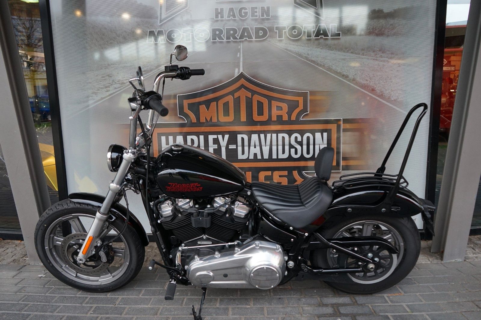 Fahrzeugabbildung Harley-Davidson Softail Standard FXST Jekill & Hyde, Ape Lenker