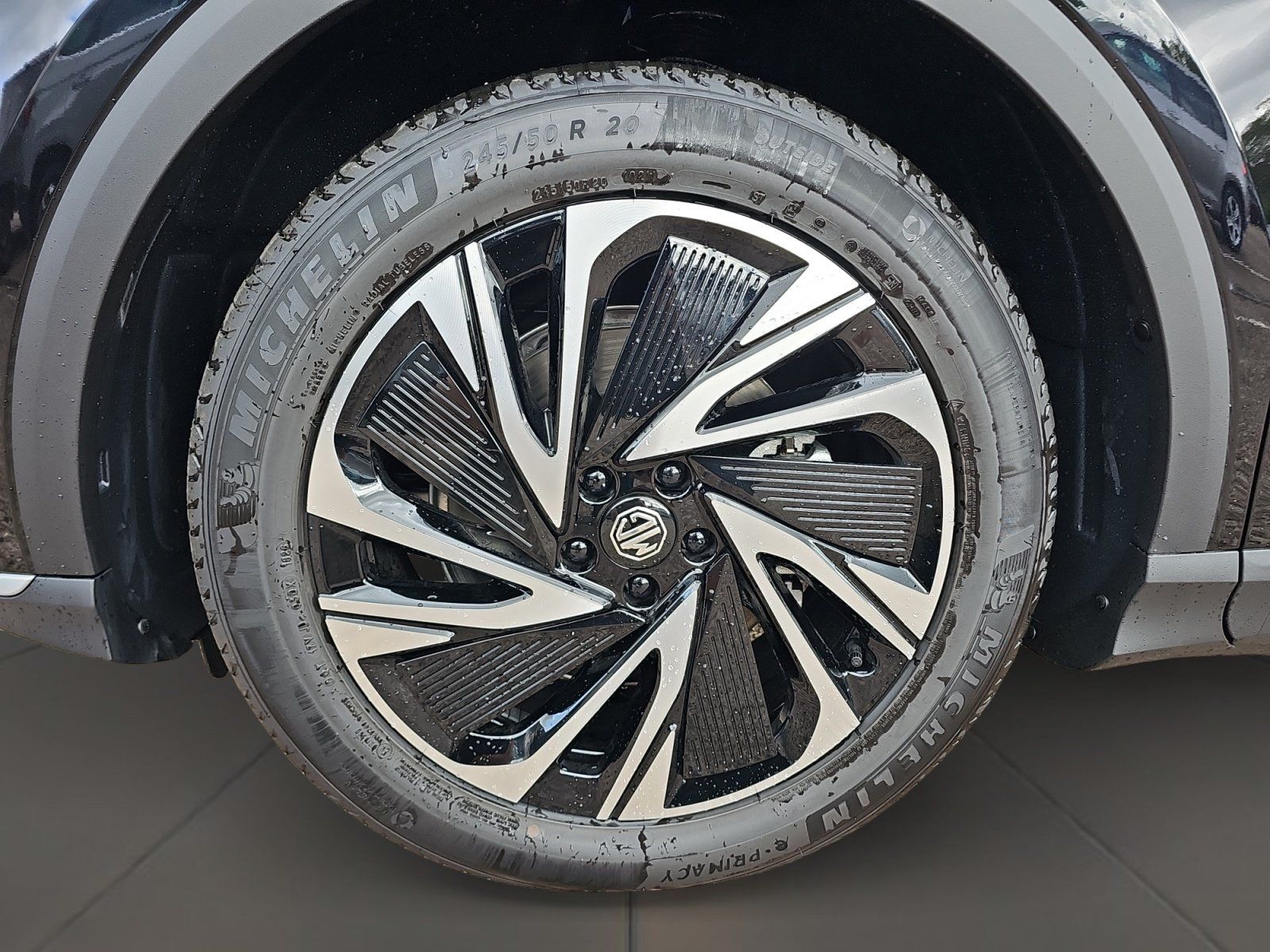 MG S6 EV