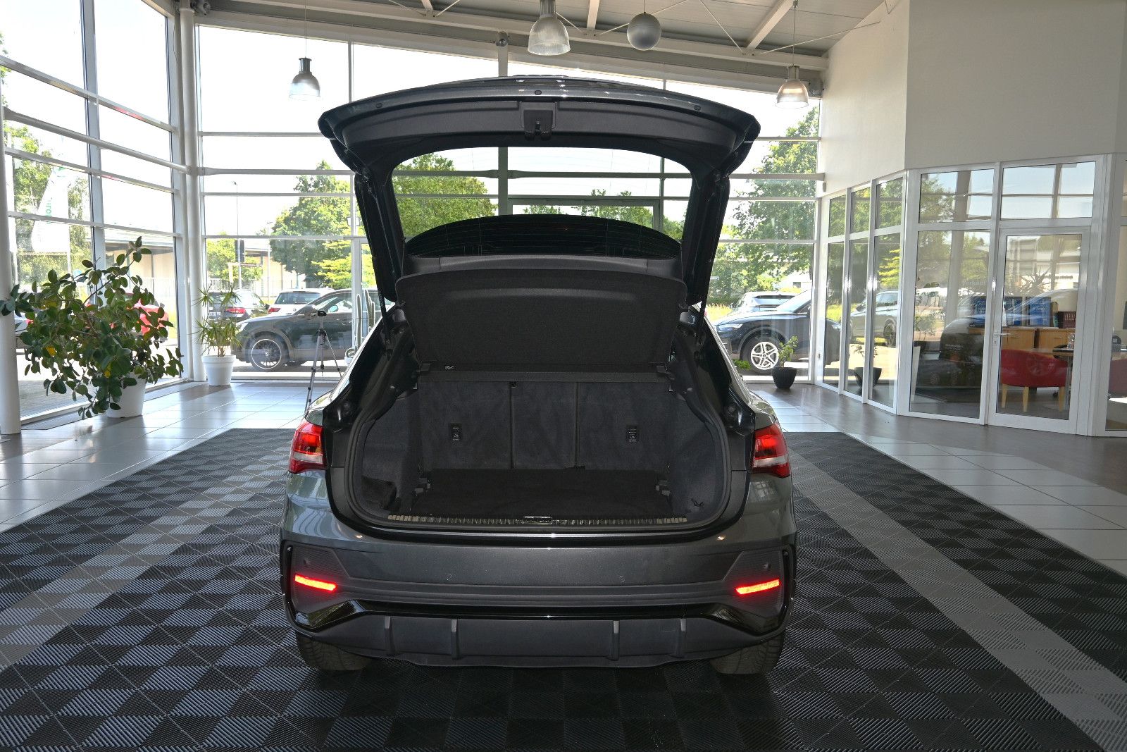 Audi Q3 SB 35 TDI S-Line Navi Virtual Teilleder PDC foto 8