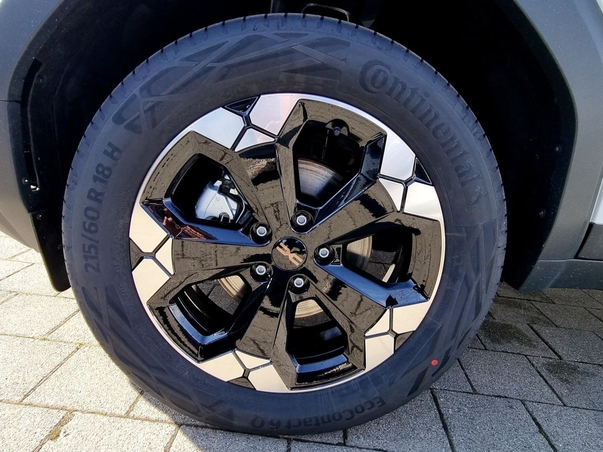Fahrzeugabbildung Dacia Bigster Extreme HYBRID 155