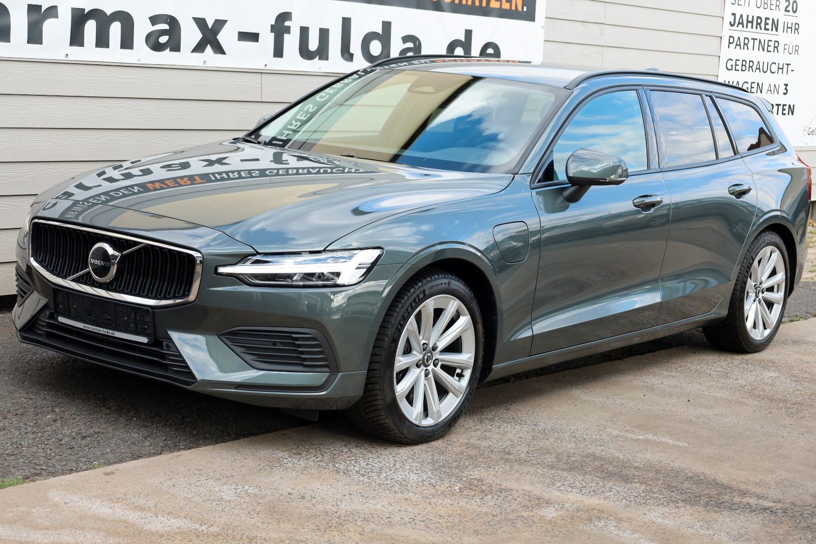Fahrzeugabbildung Volvo V60 Core T6 Recharge AWD, Navi,Standhz.,AHK e+WR