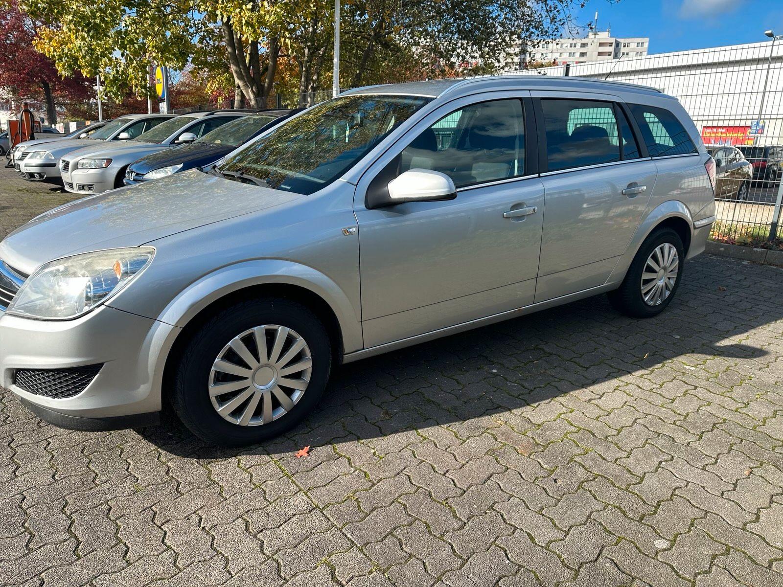Opel Astra 2009 — photo 6