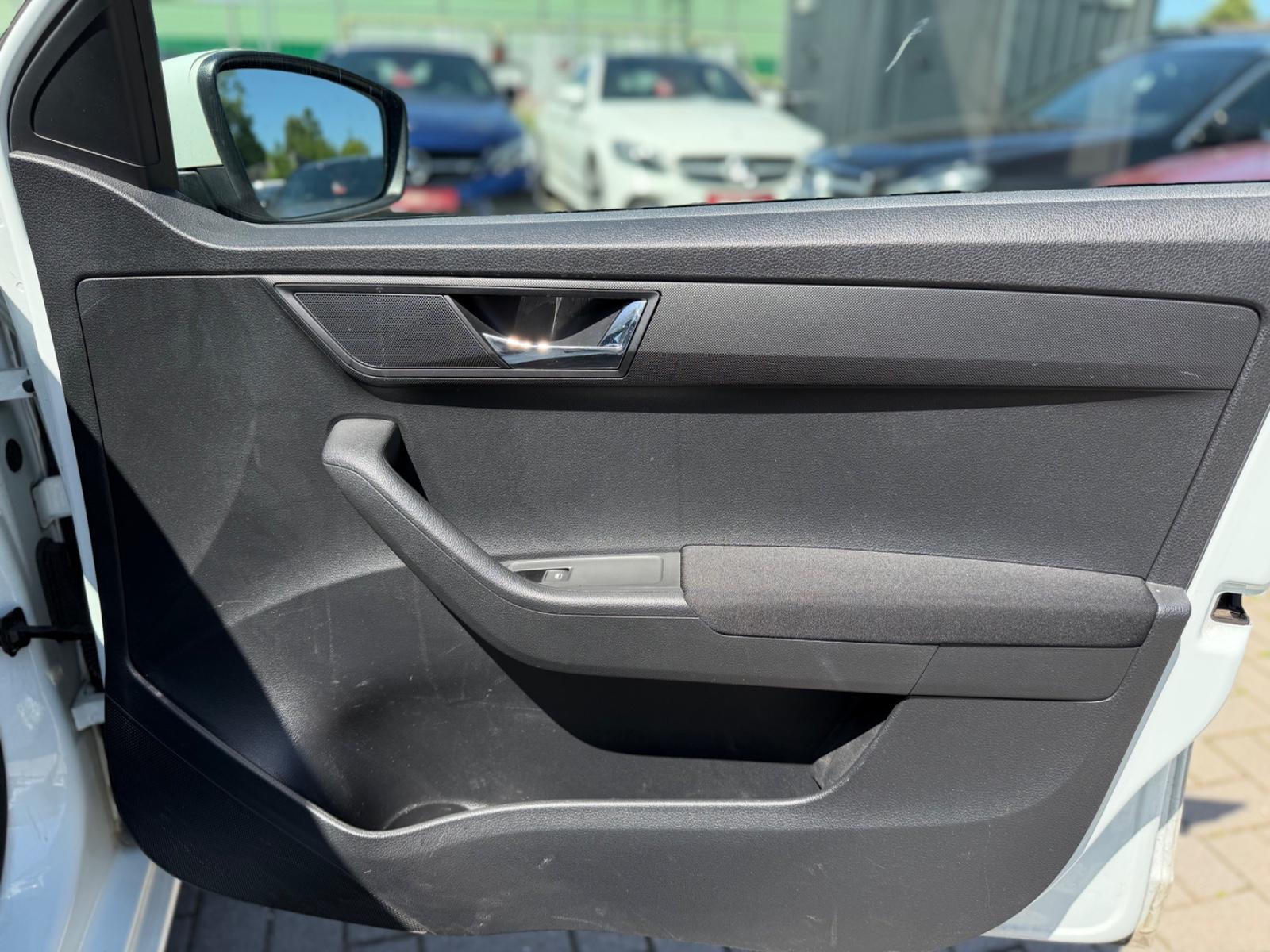 Skoda Fabia 2015 — photo 27