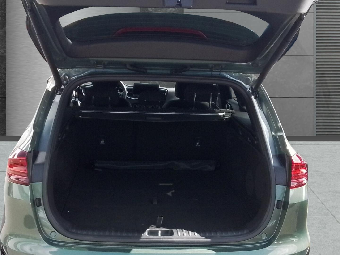 Kia Ceed_sw Sportswagon GT Line 1.5T AT Navi-ACC Dig