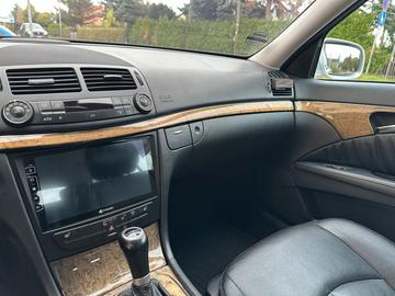 صورة 9 لـ 2006 Mercedes-BENZ E 280