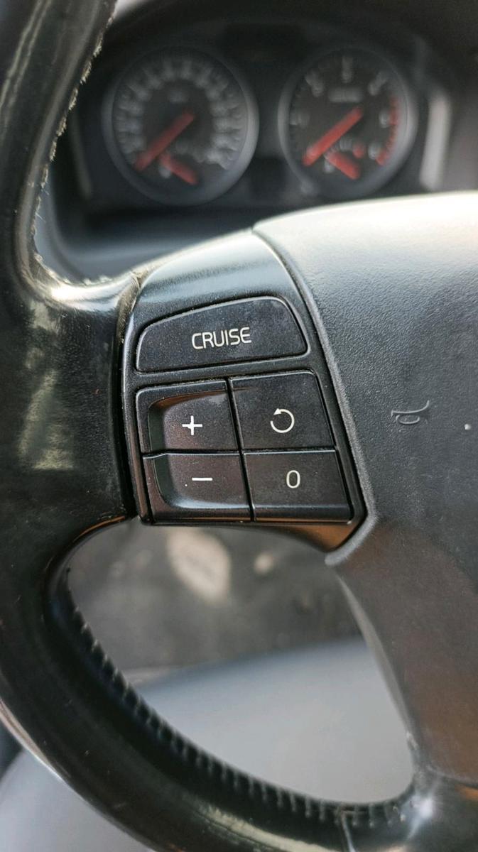 Volvo V50 2010 — photo 15