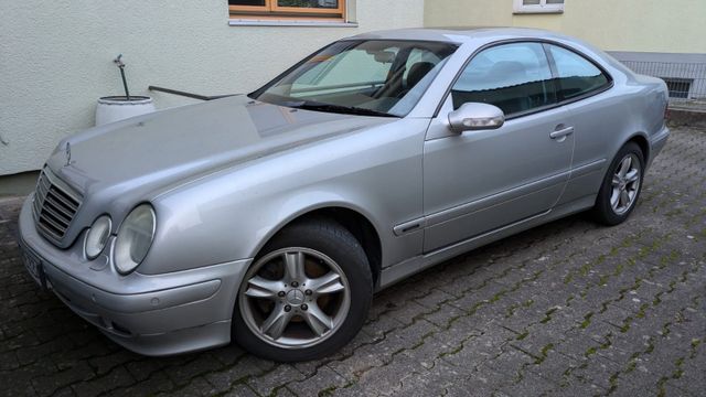 Mercedes-Benz CLK 230 KOMPRESSOR AVANTGARDE Avantgarde