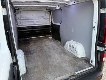 Renault Trafic - 10