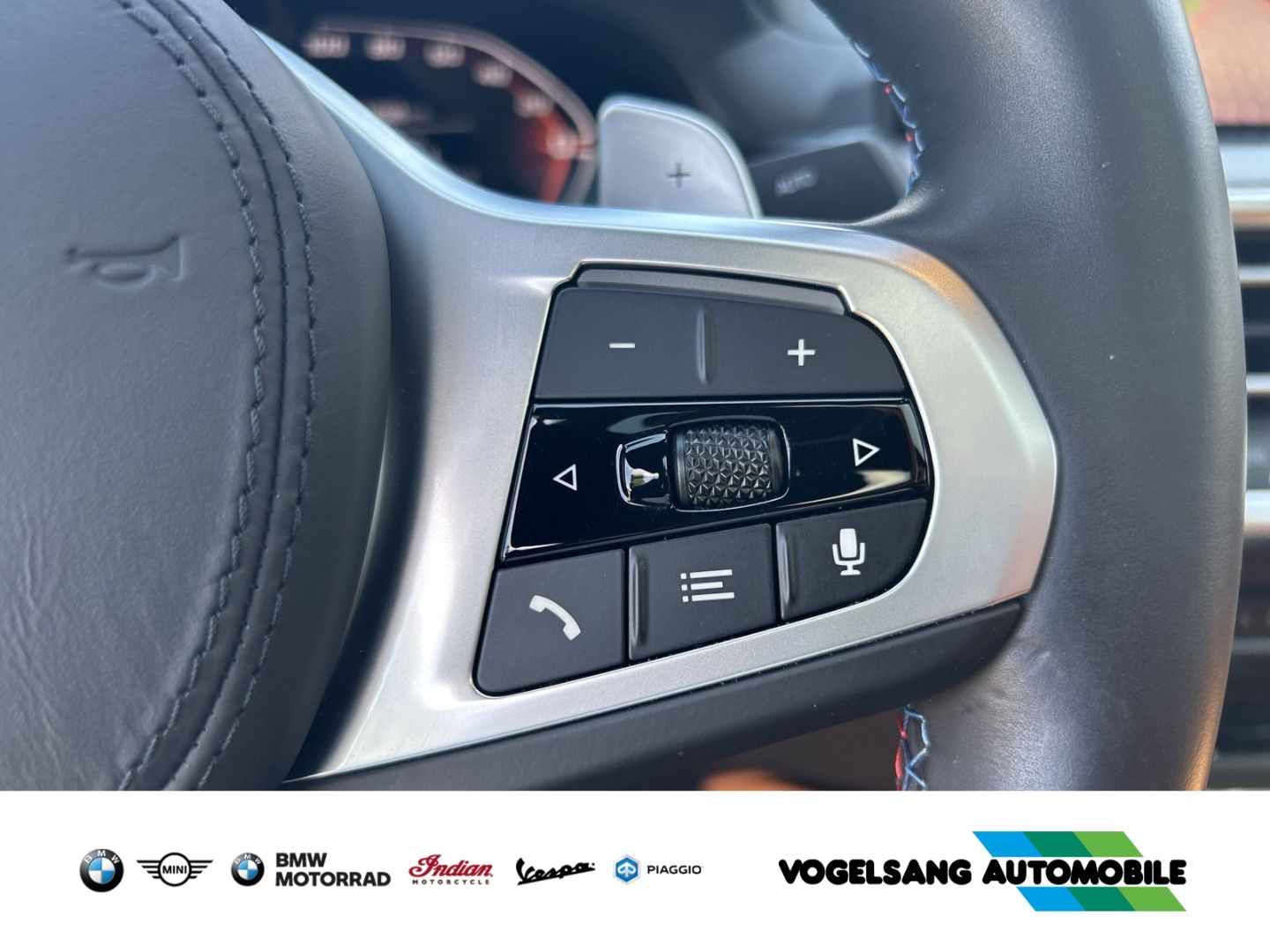 Fahrzeugabbildung BMW X4 M40i,Panodach,HeadUp,Standheizung,AHK,H&KSoun